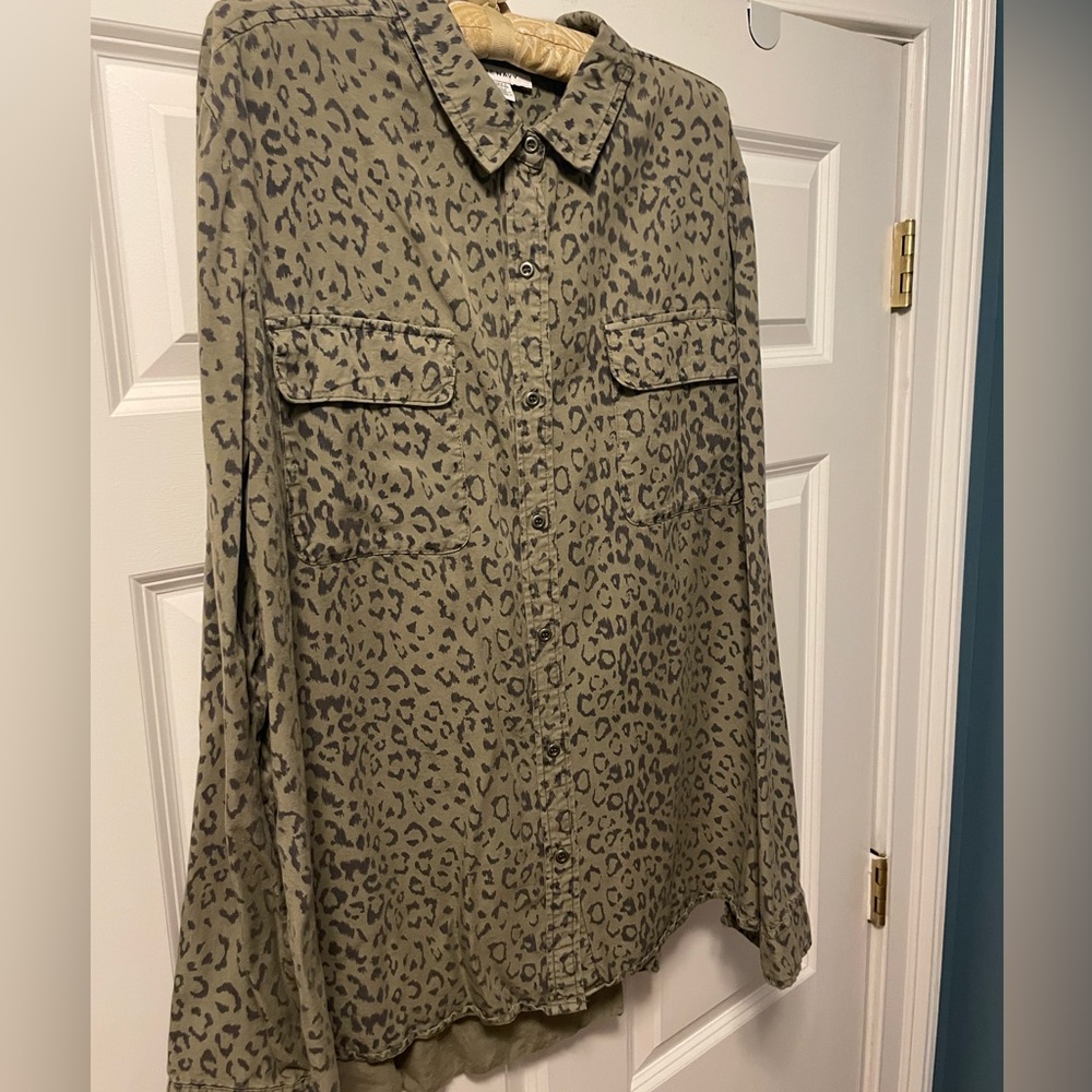 Contemporary animal print top